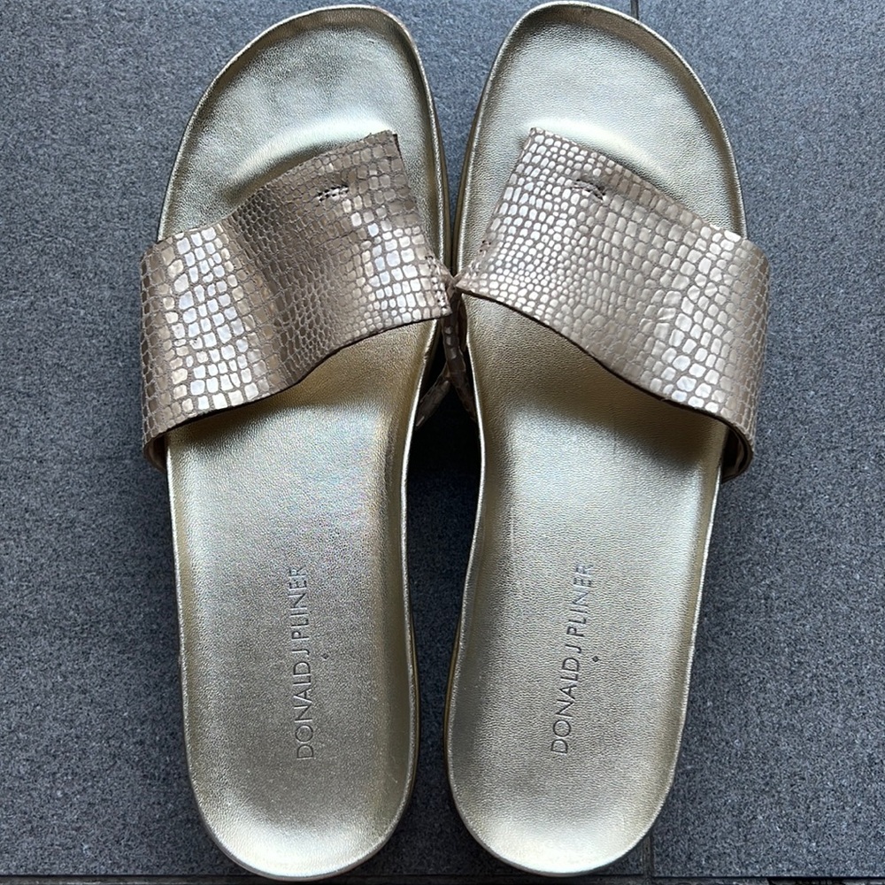Donald Pliner Women's Platform Slide Sandals size 8.5